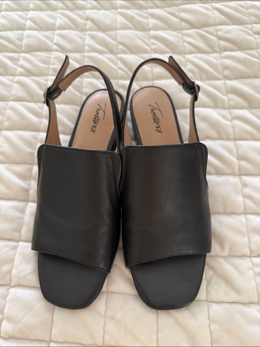 Trotters Black Leather Square-Toe Slingback Mules